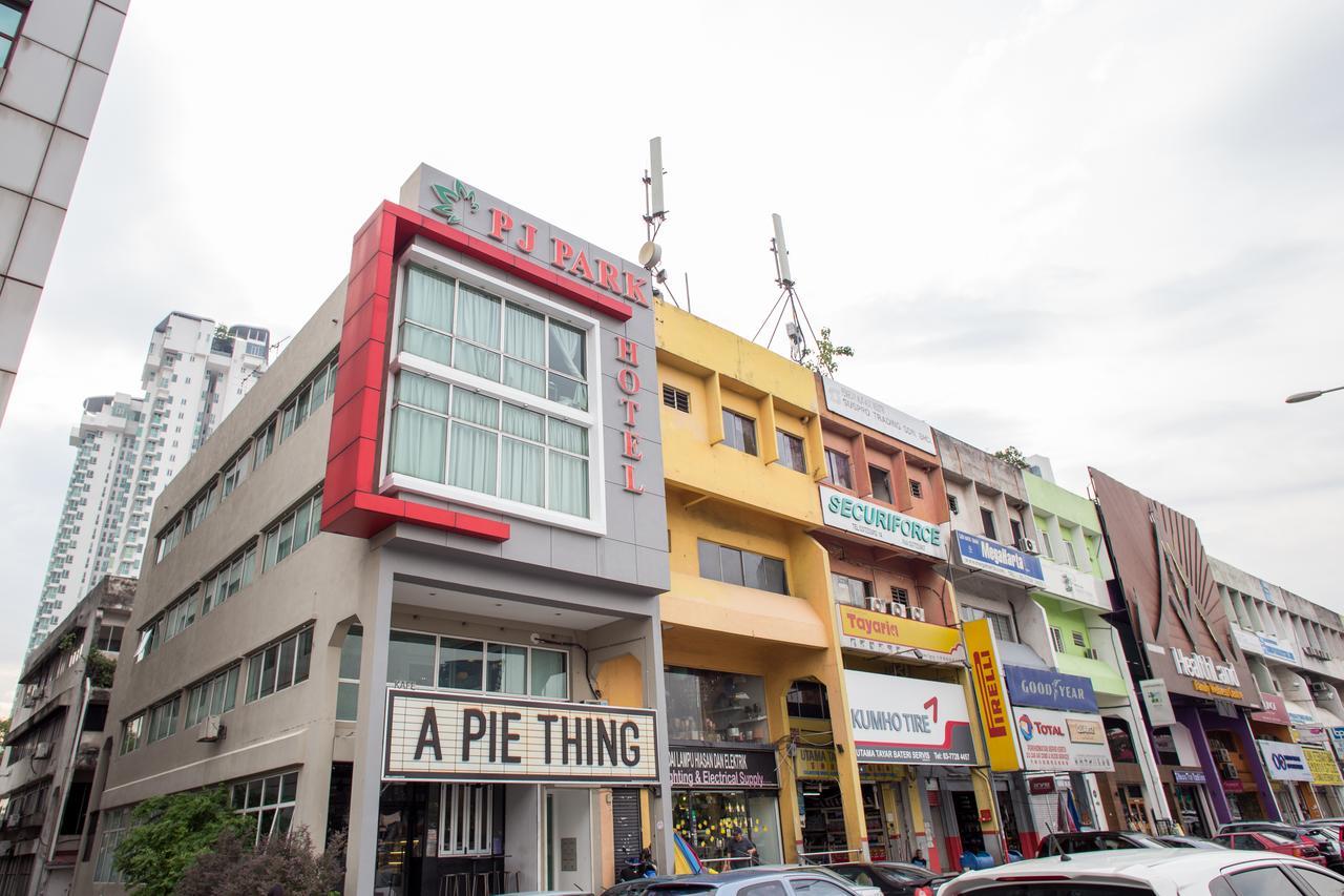 Pj Park Hotel @ Damansara Uptown Petaling Jaya Luaran gambar